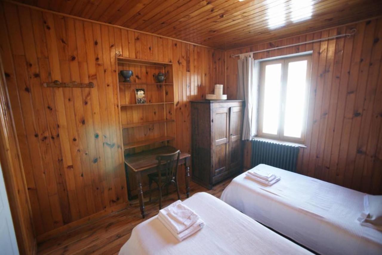 Chez Jean Pierre - Bedroom In A 17Th Century House - N 4 Виллар-д'Арен Экстерьер фото
